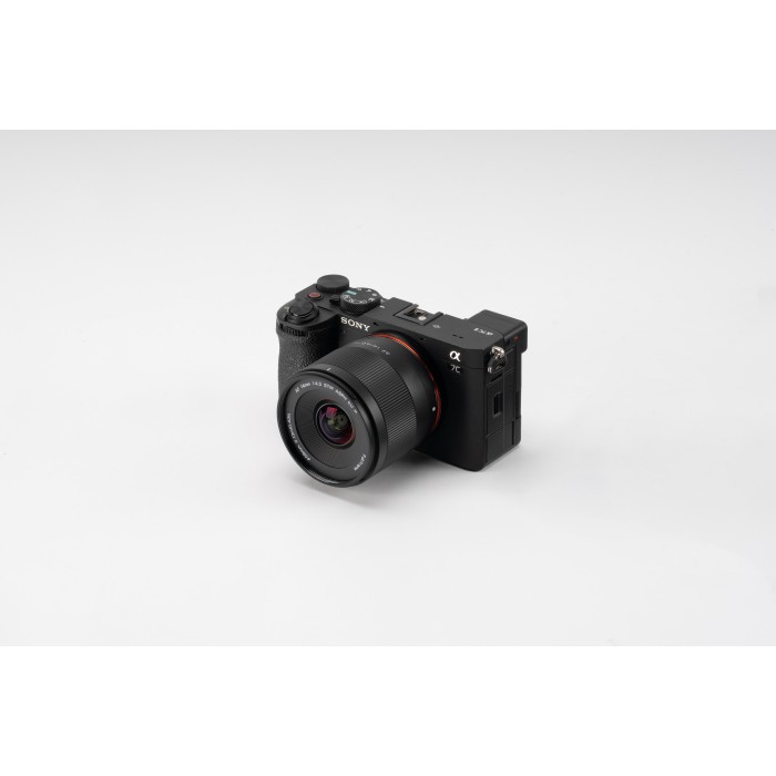 Viltrox AF 14mm F4.0 Air Full-Frame Lens for Sony E-Mount and Nikon Z-Mount